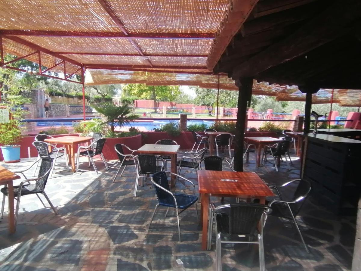 Complejo Aldea Vetonia Check Out Hasta Las 20H Parque De Mascotas Zonas Infantiles Ideal Grupos Parejas Familias Informate Apertura Piscina 1 De Mayo Hervás Zewnętrze zdjęcie